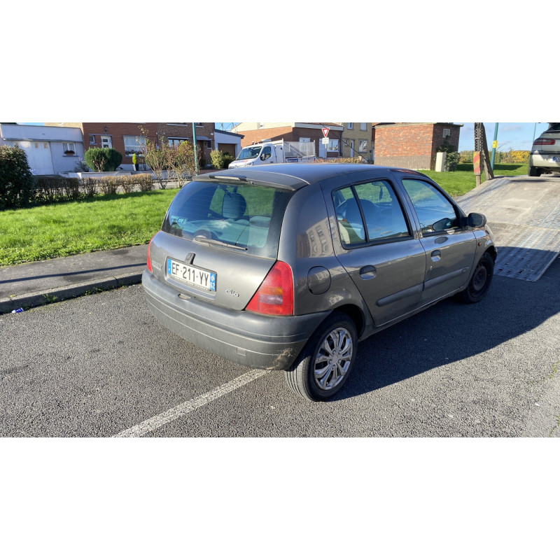 Moteur RENAULT CLIO 2 Photo n°8