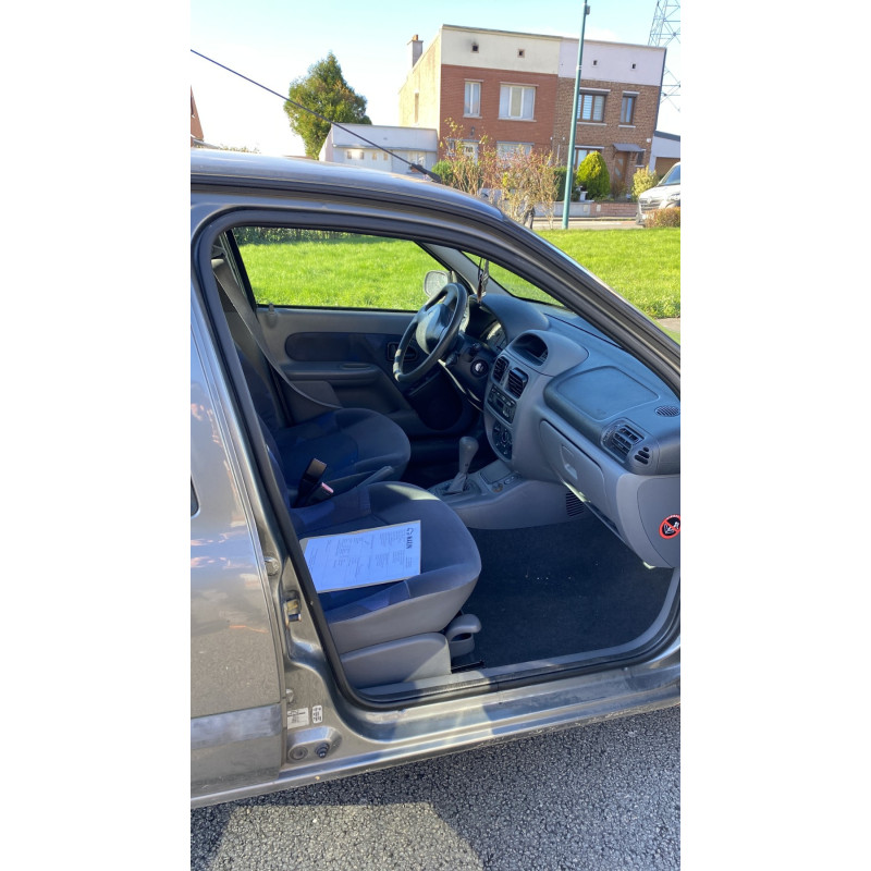 Moteur RENAULT CLIO 2 Photo n°11