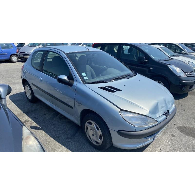 Attache ceinture arriere droit PEUGEOT 206 Photo n°18