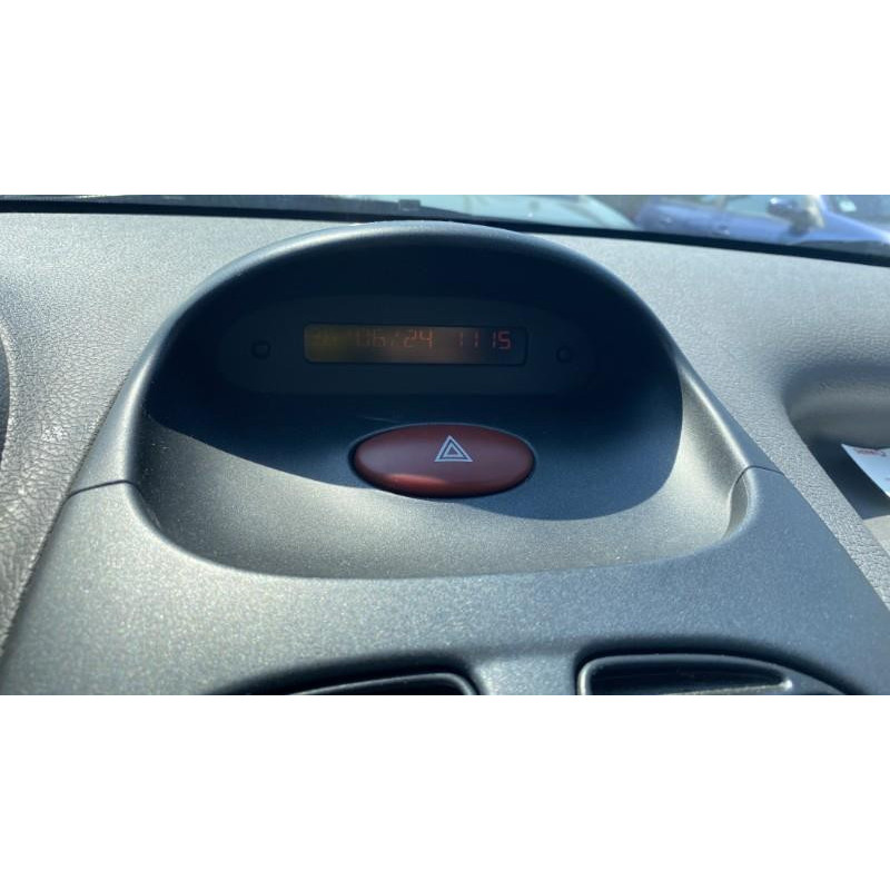 Attache ceinture arriere droit PEUGEOT 206 Photo n°19