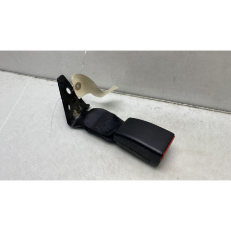 Attache ceinture arriere gauche PEUGEOT 208 1 Photo n°1