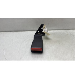 Attache ceinture arriere gauche PEUGEOT 208 1