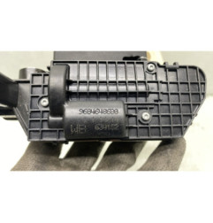Serrure de coffre PEUGEOT 208 1