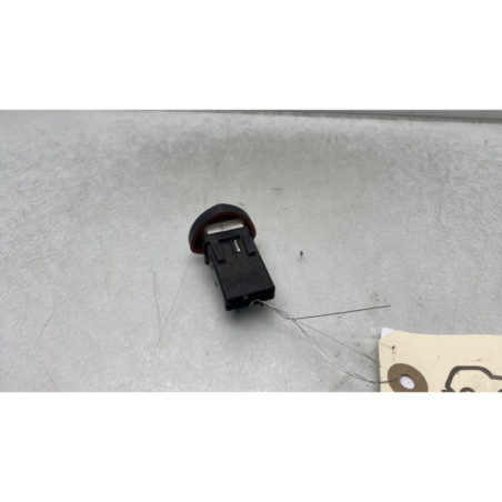 Bouton de warning RENAULT CLIO 2
