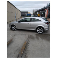 Vitre avant droit OPEL ASTRA H
