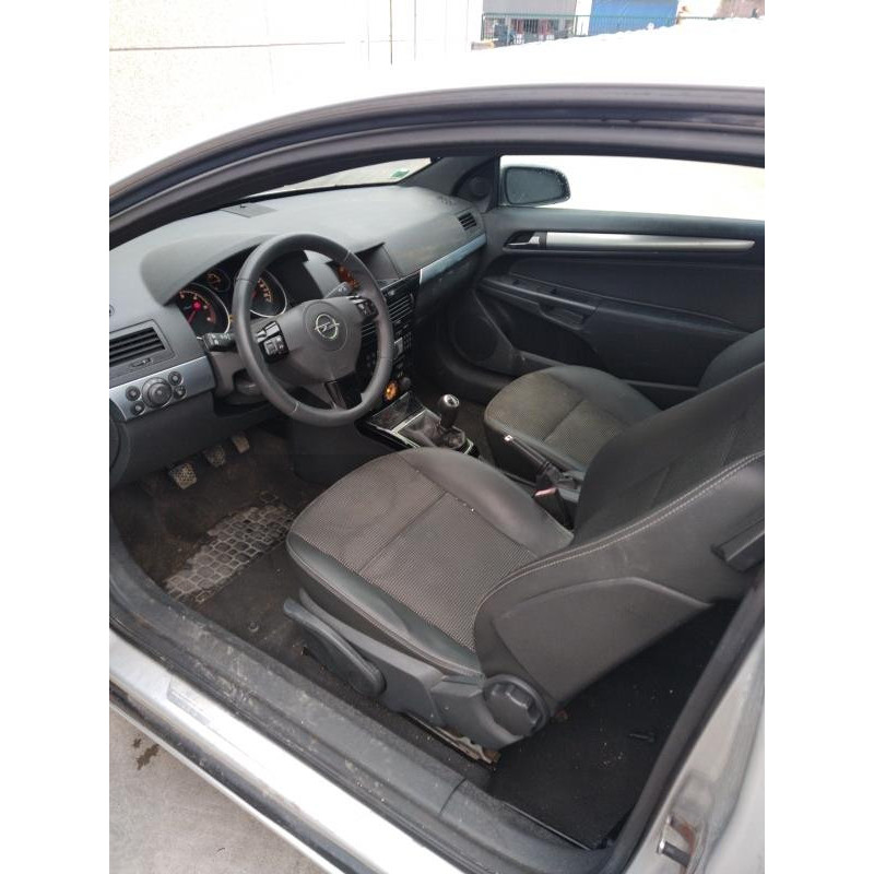 Vitre avant droit OPEL ASTRA H Photo n°16
