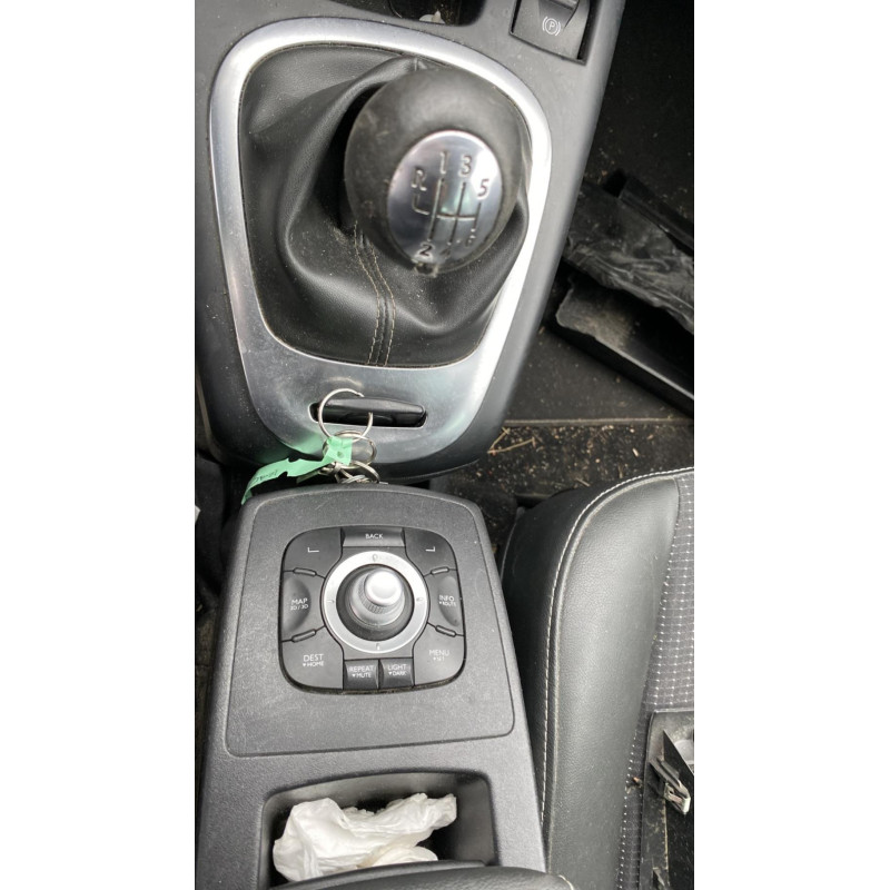Boitier UCH RENAULT SCENIC 3 Photo n°9