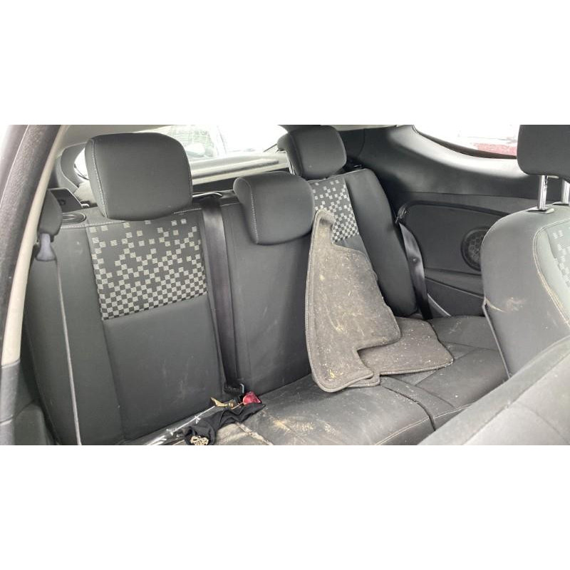 Becquet RENAULT MEGANE 3 Photo n°5