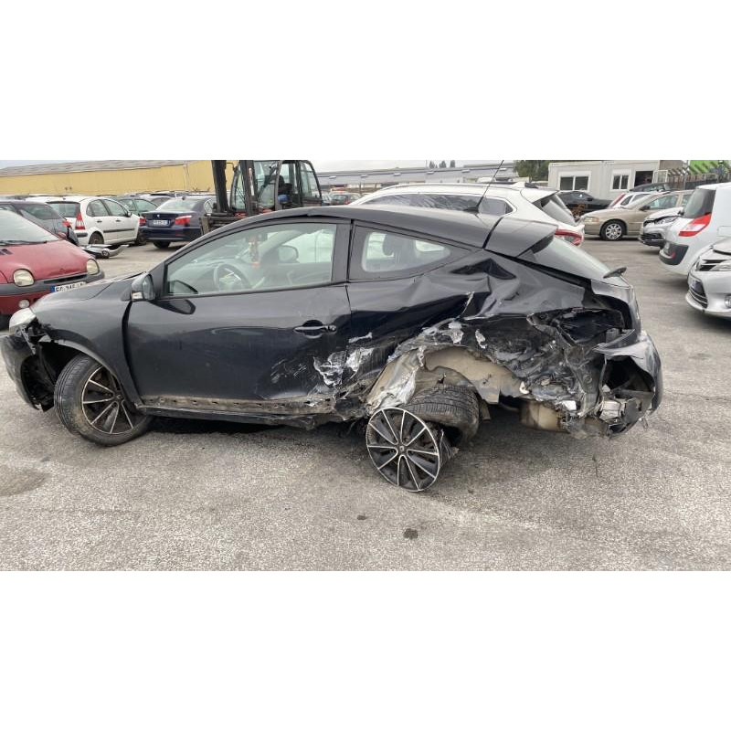 Becquet RENAULT MEGANE 3 Photo n°6