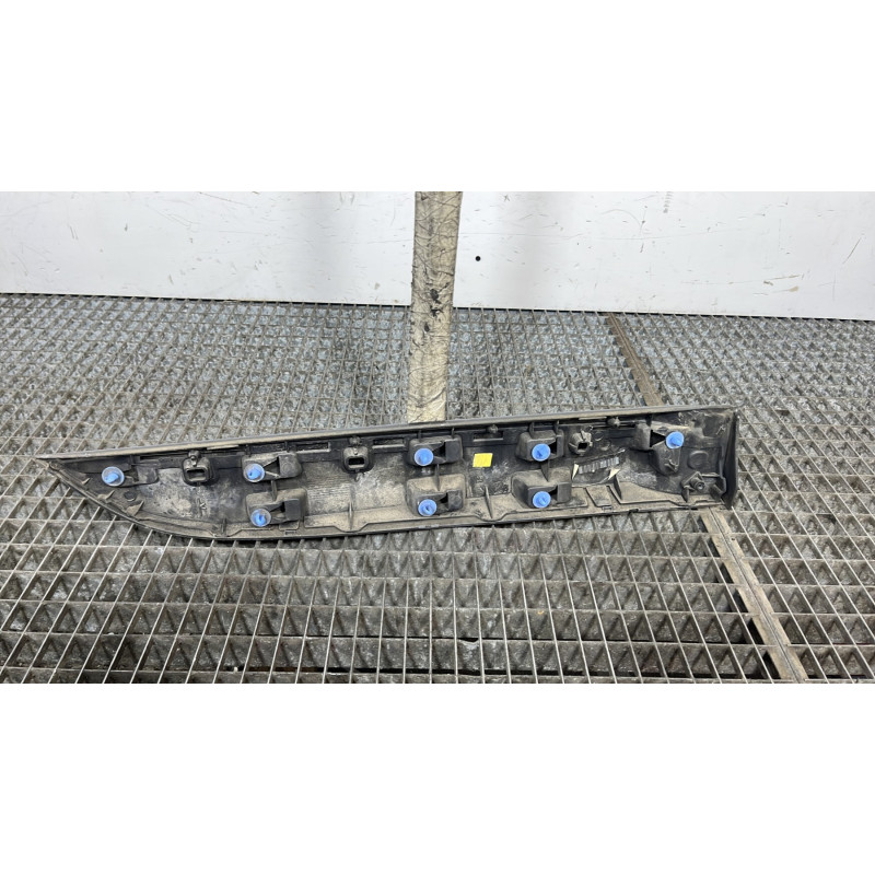 Baguette de porte arriere gauche  RENAULT MEGANE 3 Photo n°4