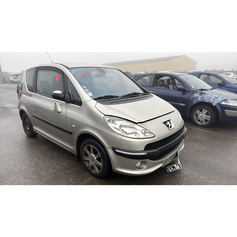 Pare choc arriere PEUGEOT 1007 Photo n°8