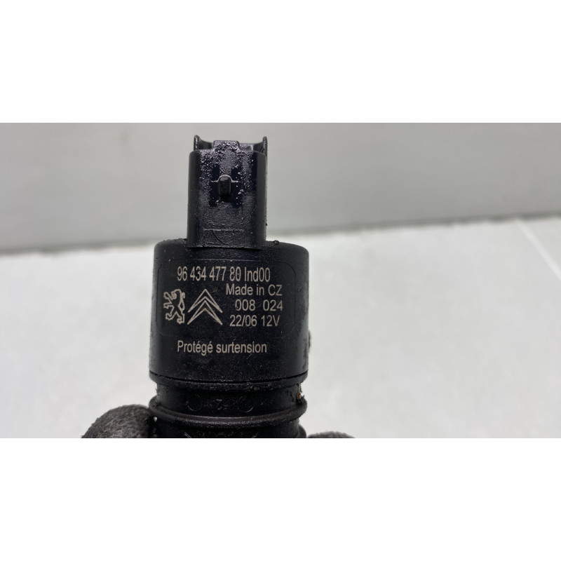 Pompe lave glace avant CITROEN C6 Photo n°4