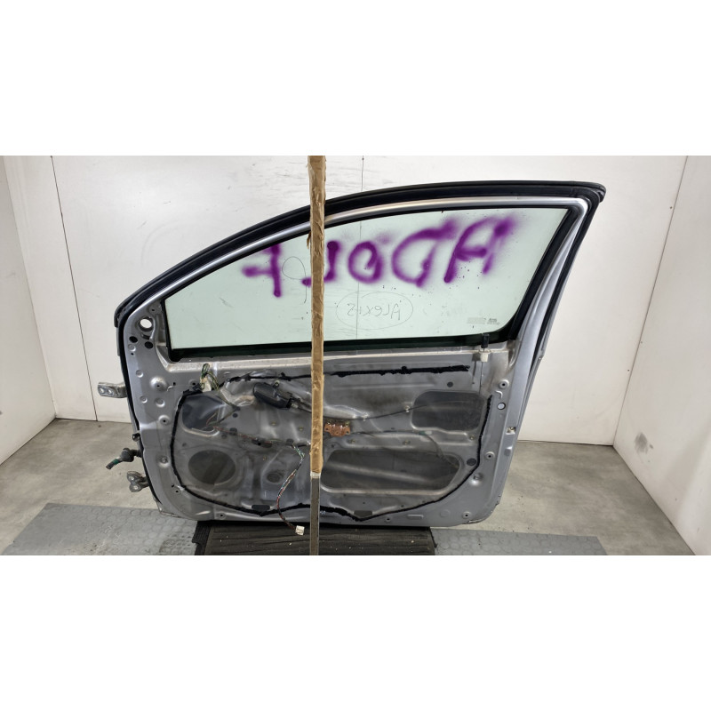 Porte avant droit TOYOTA YARIS 1 Photo n°10
