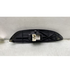 Interrupteur de leve vitre avant droit TOYOTA YARIS 1