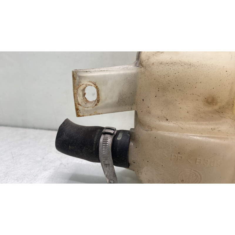 Vase d'expansion ALFA ROMEO GT Photo n°5