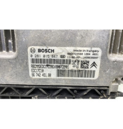 Calculateur moteur PEUGEOT 5008 1