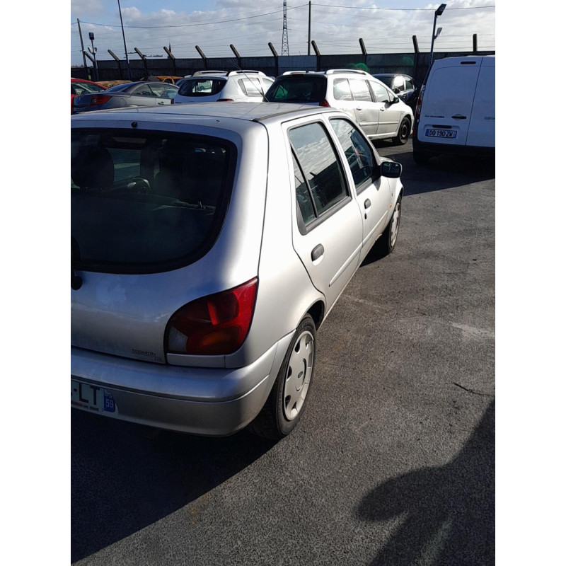 Plage arriere FORD FIESTA 4 Photo n°12