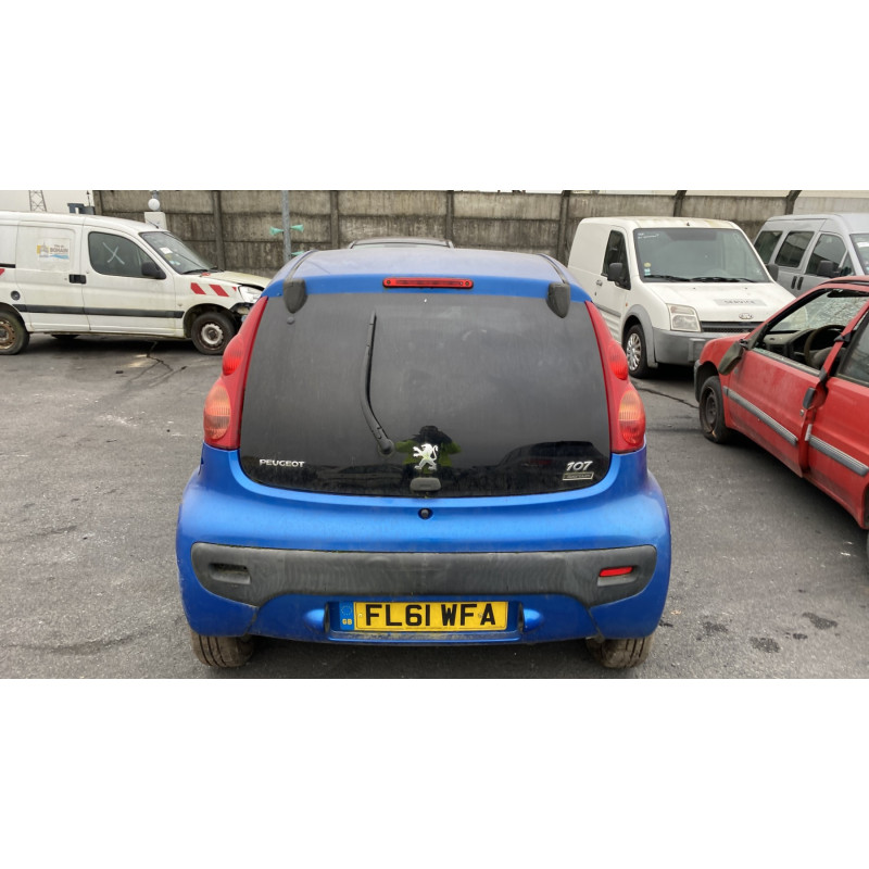 Porte avant droit PEUGEOT 107 Photo n°13
