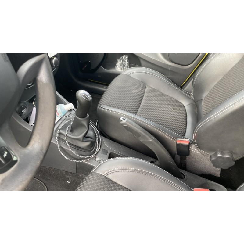 Feu arriere principal gauche (feux) RENAULT CLIO 4 Photo n°18