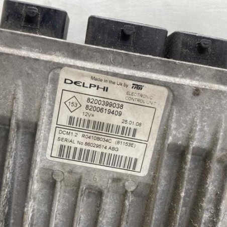 Calculateur moteur RENAULT CLIO 3