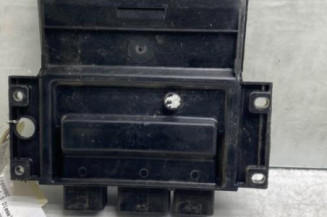 Calculateur moteur RENAULT CLIO 3