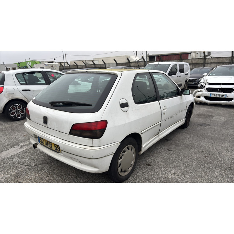 Serrure avant droit PEUGEOT 306 Photo n°7