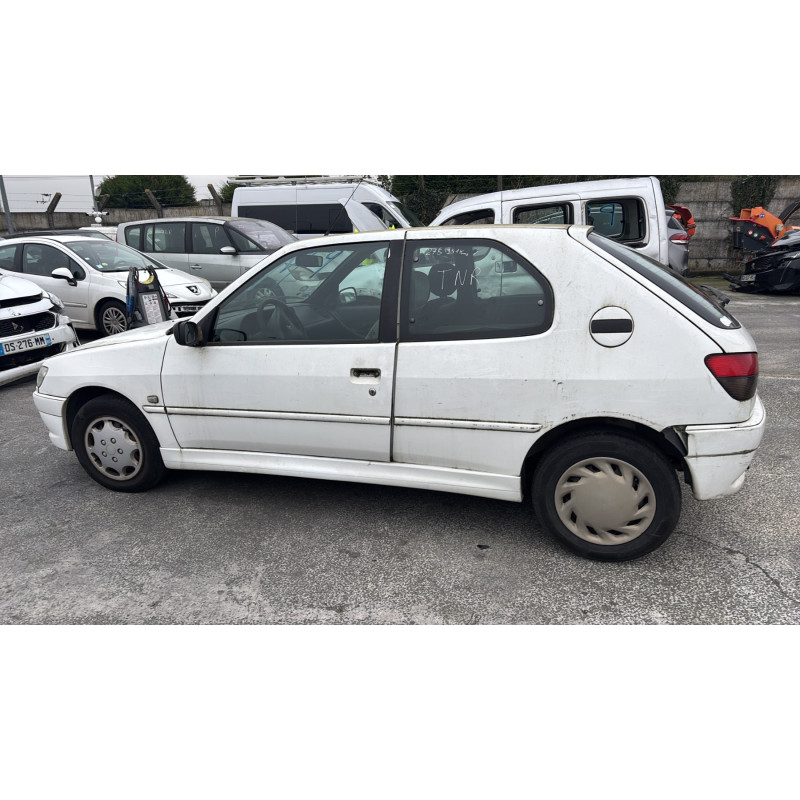 Serrure avant droit PEUGEOT 306 Photo n°11
