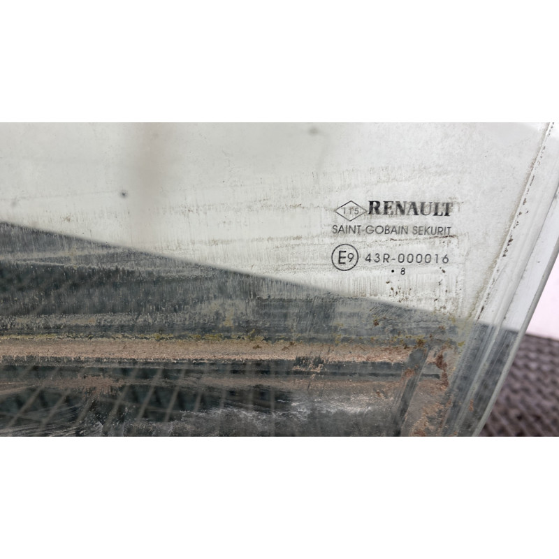 Vitre avant gauche RENAULT KADJAR Photo n°3
