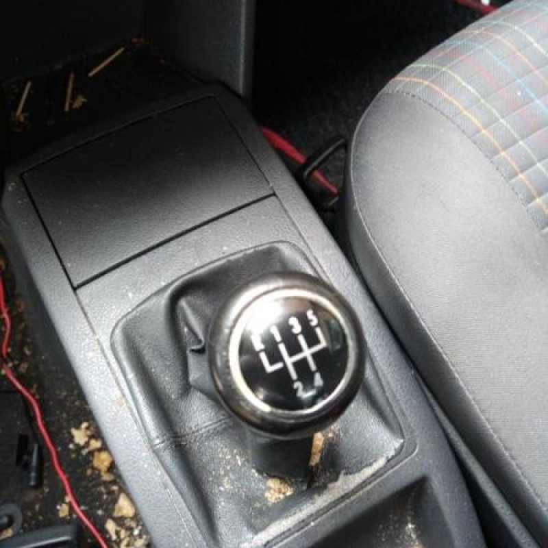 Moteur essuie glace avant VOLKSWAGEN POLO 4 Photo n°14