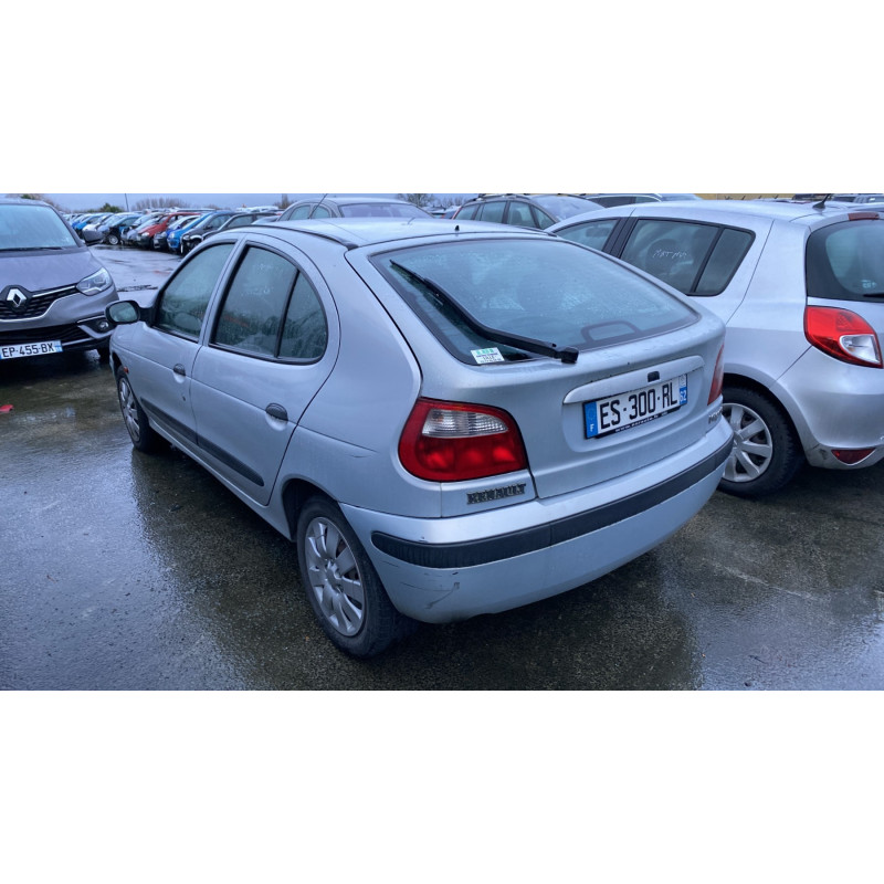 Moteur essuie glace arriere RENAULT MEGANE 1 Photo n°7
