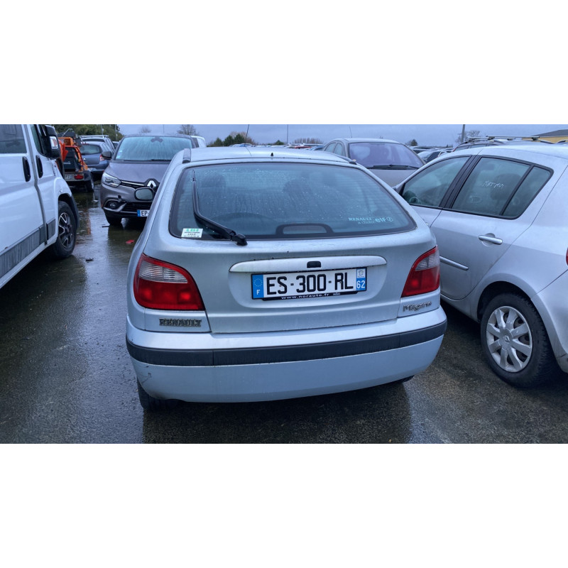 Moteur essuie glace arriere RENAULT MEGANE 1 Photo n°8