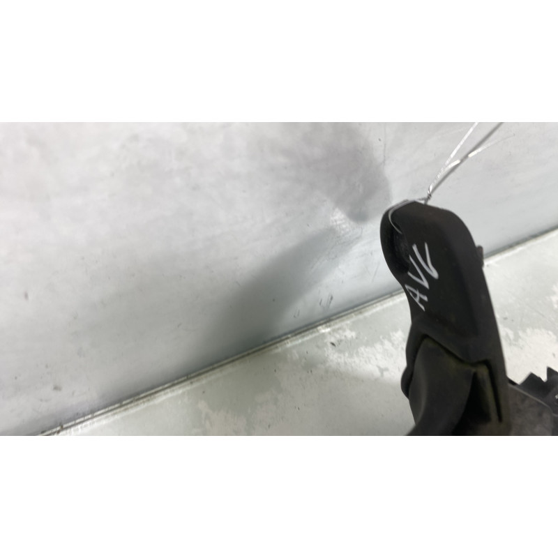 Poignee porte avant gauche RENAULT TWINGO 2 Photo n°4