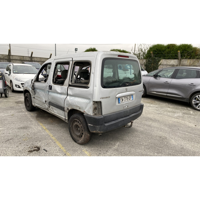 Calandre PEUGEOT PARTNER 1 Photo n°8