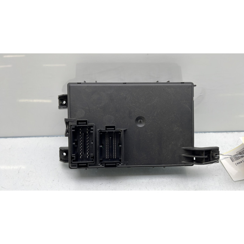 Porte fusible OPEL CORSA D Photo n°3