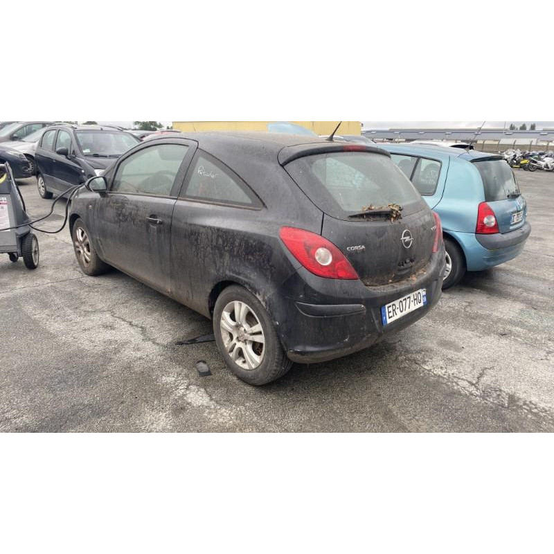 Porte fusible OPEL CORSA D Photo n°5