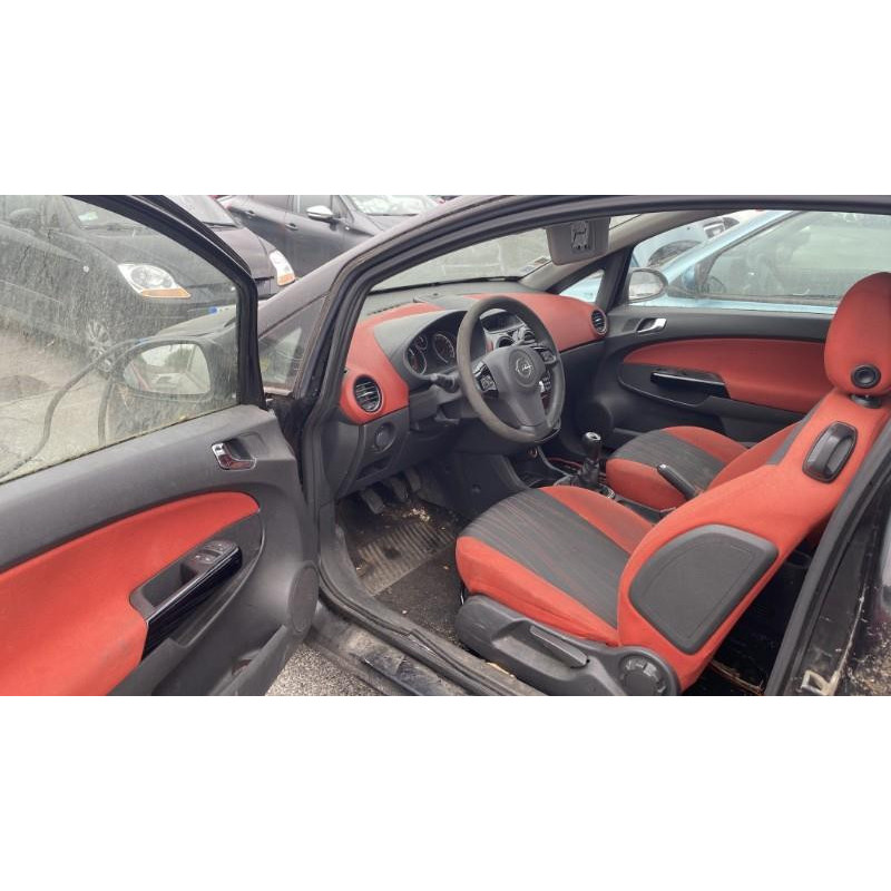Porte fusible OPEL CORSA D Photo n°9