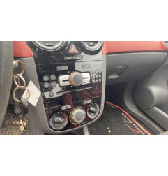Porte fusible OPEL CORSA D