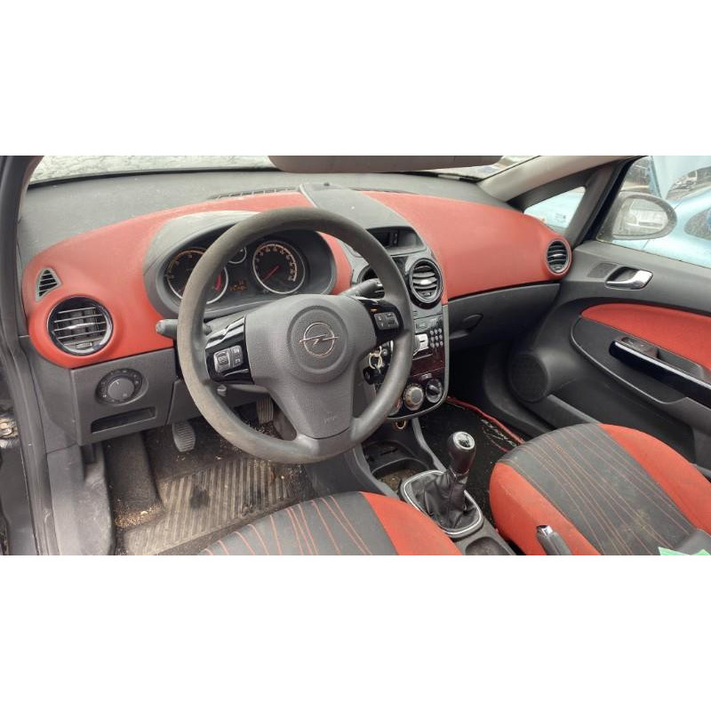 Porte fusible OPEL CORSA D Photo n°19
