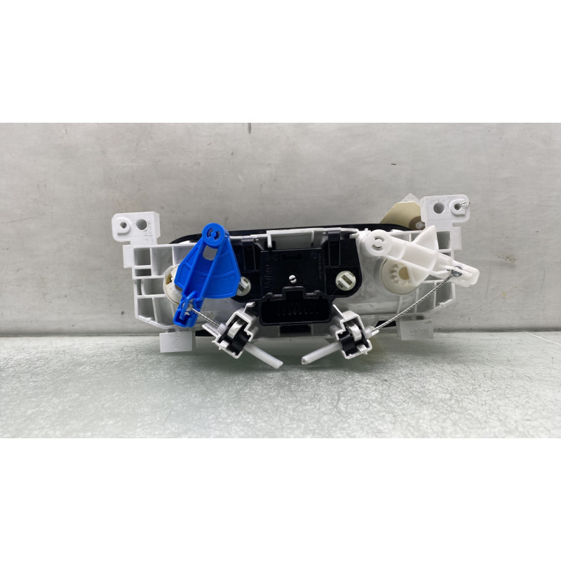 Commande chauffage RENAULT TRAFIC 3 COURT Photo n°3