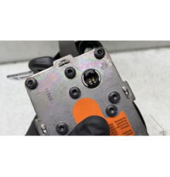 Pretensionneur de ceinture avant gauche TOYOTA YARIS 2