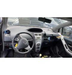 Pretensionneur de ceinture avant gauche TOYOTA YARIS 2