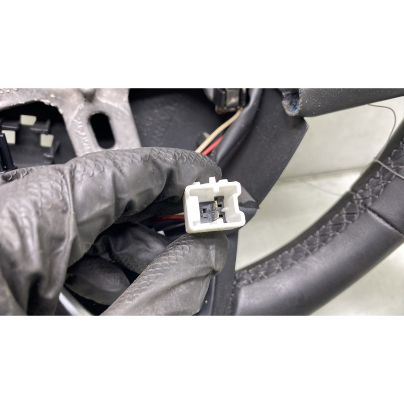 Volant RENAULT CAPTUR 1 Photo n°5