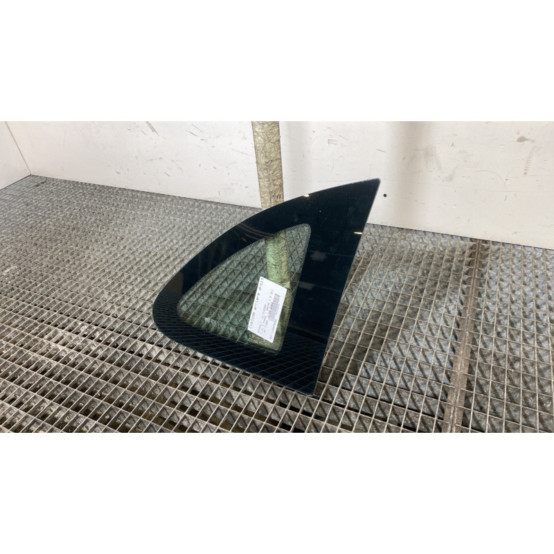 Custode arriere droit RENAULT CLIO 3 Photo n°3