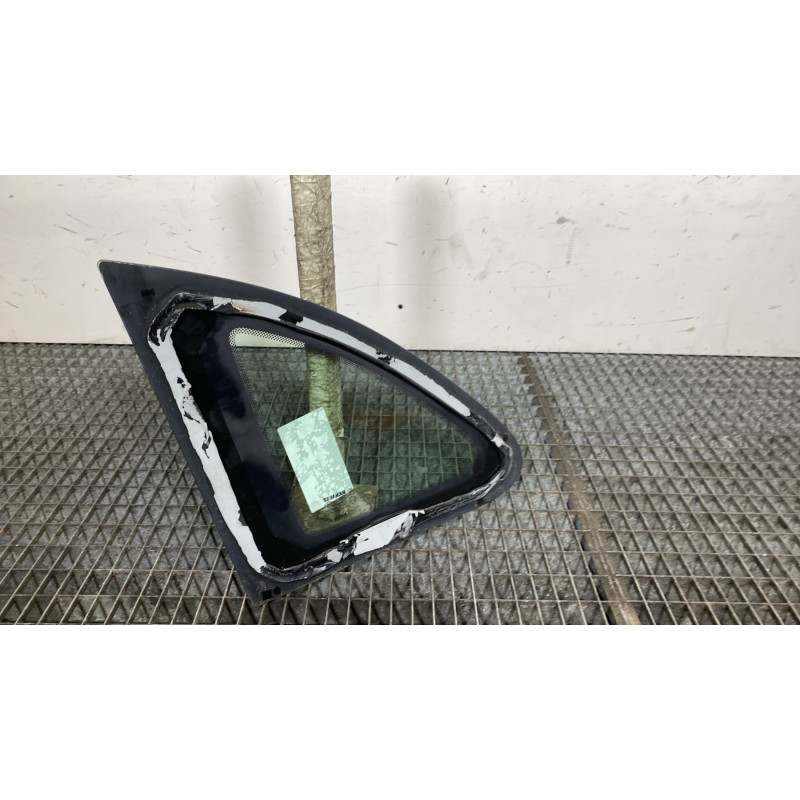 Custode arriere droit RENAULT CLIO 3 Photo n°4