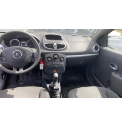 Custode arriere droit RENAULT CLIO 3