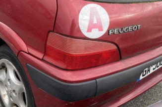 Pedale d'embrayage PEUGEOT 106