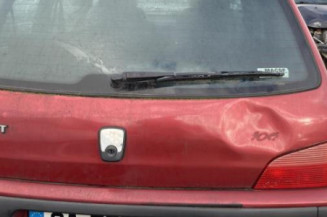 Pedale d'embrayage PEUGEOT 106