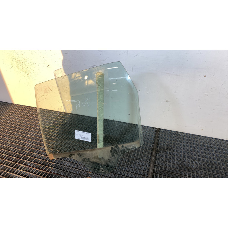 Vitre arriere gauche DACIA DUSTER 2 Photo n°5