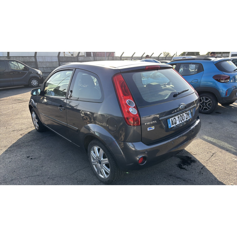 Feu arriere principal droit (feux) FORD FIESTA 5 Photo n°8
