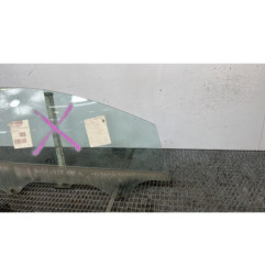 Vitre avant gauche FORD FIESTA 6